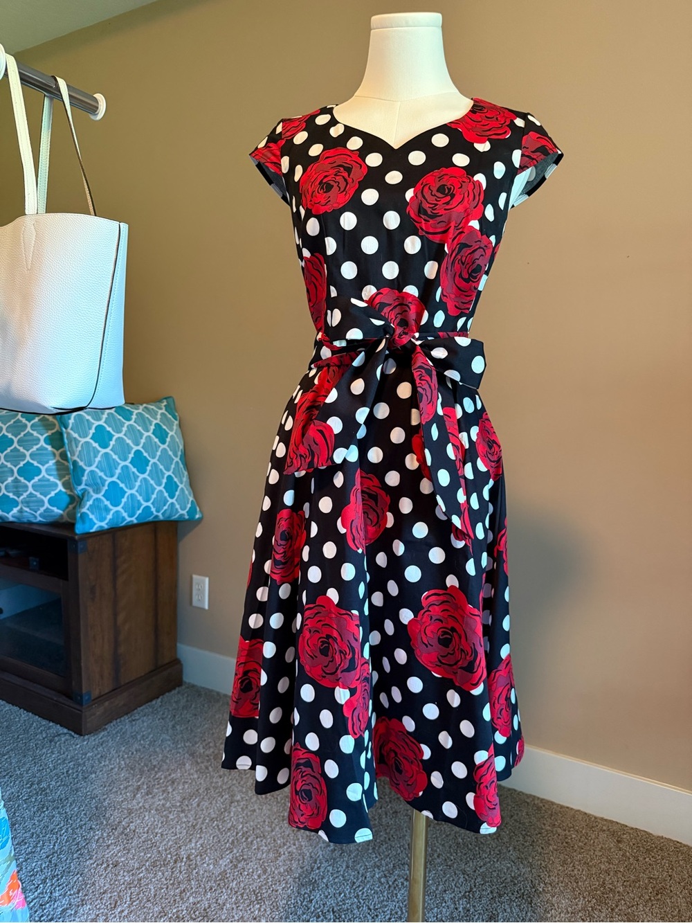 Vintage Style Polka Dot Dress with Red Rose Print and Waist Tie